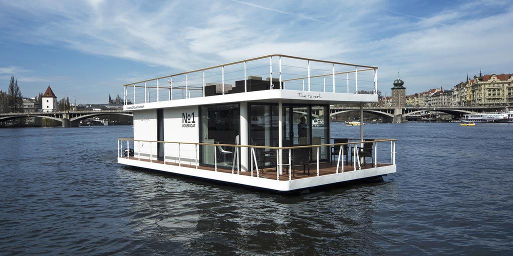 Vipliving Houseboat Hotel Prague Luaran gambar